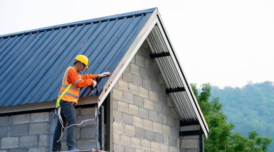 Professional residential roofers in Tariffville, CT